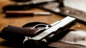How to Choose a Holster With 3 Essential Tips
